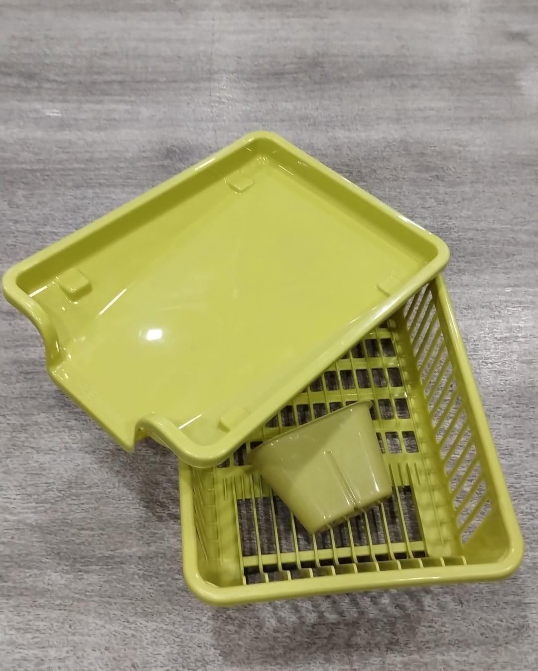 "Dry & Organize Dishes Easily with 3-in-1 Drainer"